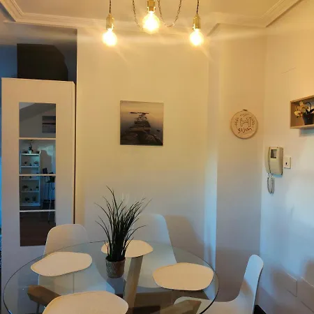 Apartman El Cielo De Fomento Gijón